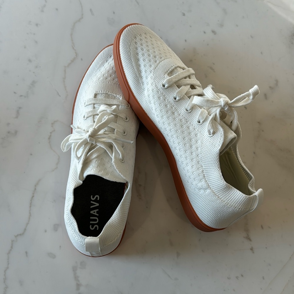 SUAVS Men's The Zilker Gum in Marshmallow rarely used mens 10.5 US regular